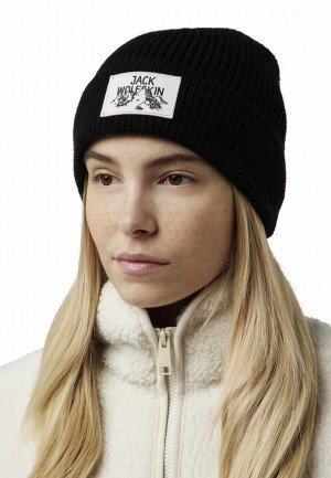 Black Jack Wolfskin Badge Men Beanie | 34637839
