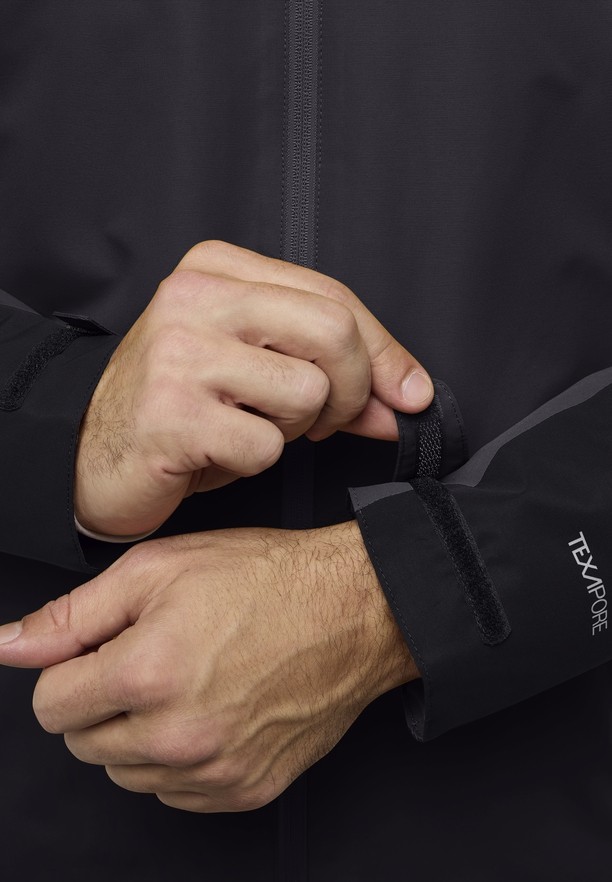 Black Jack Wolfskin Jasper Ins Men Winter Jackets | 71844837