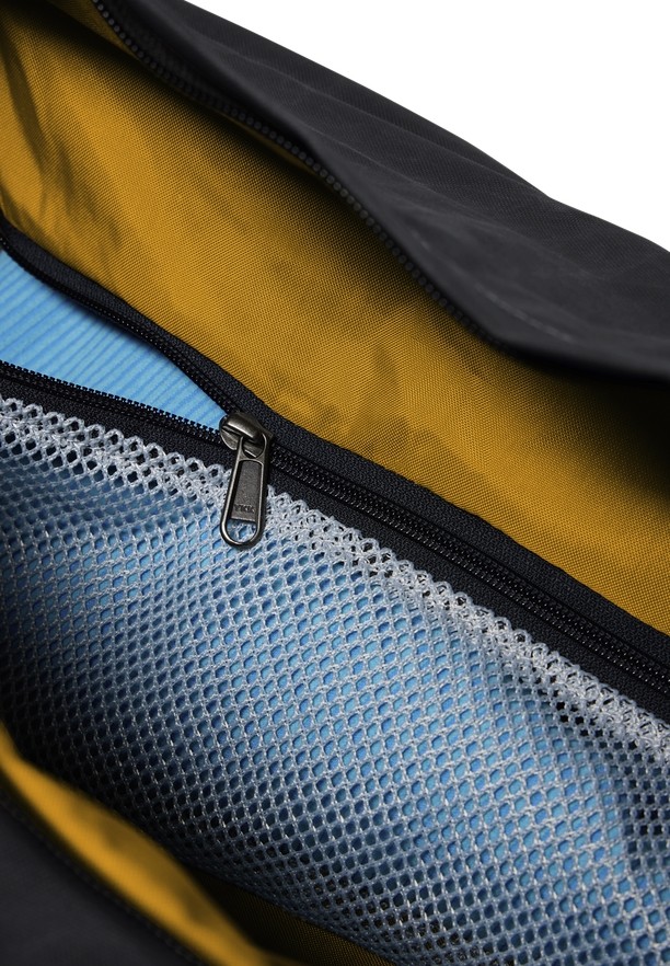Black Jack Wolfskin Traveltopia 45 Men Duffle Bags | 38479321